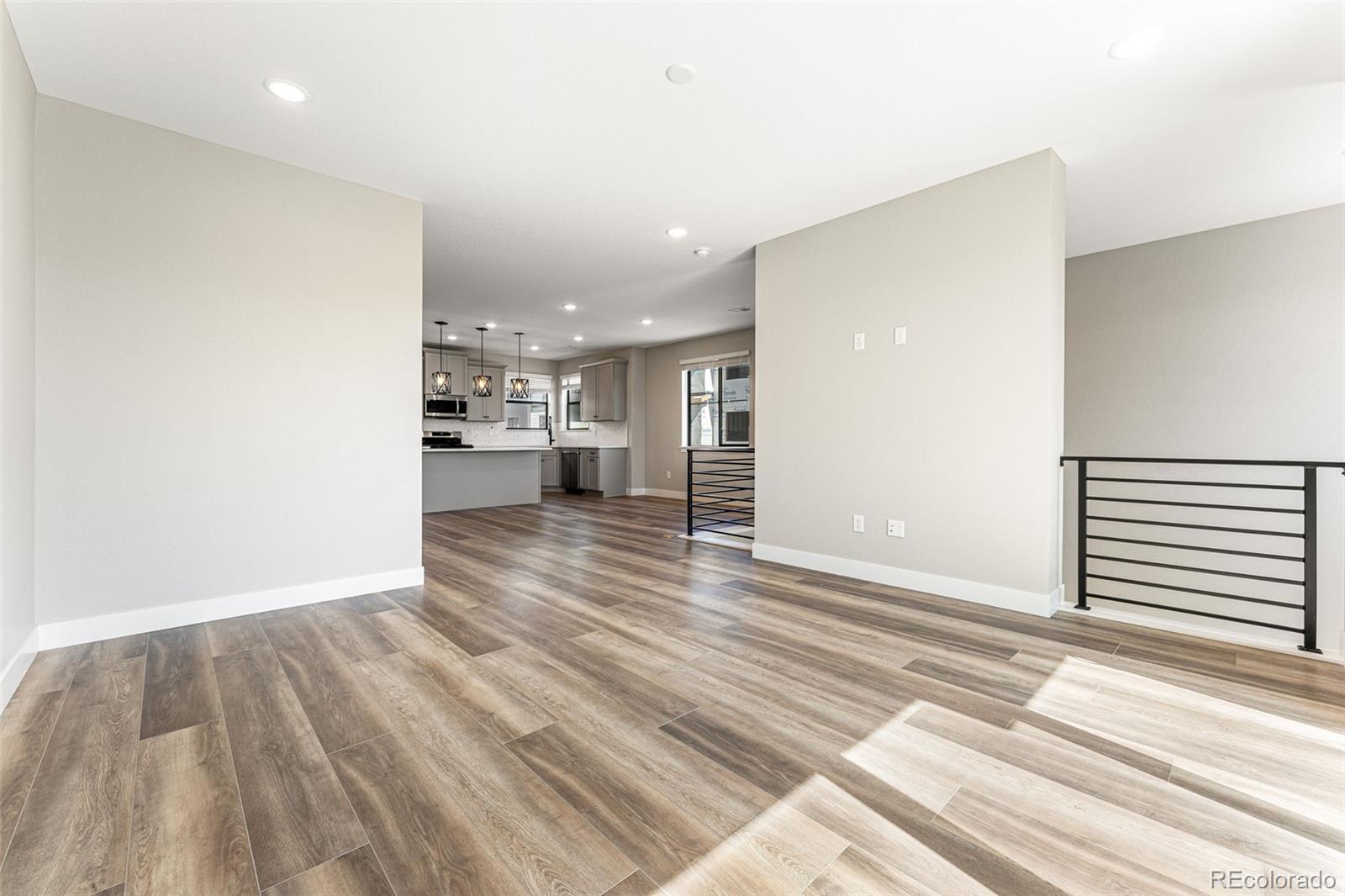 2068 S Holly Street Unit: 6