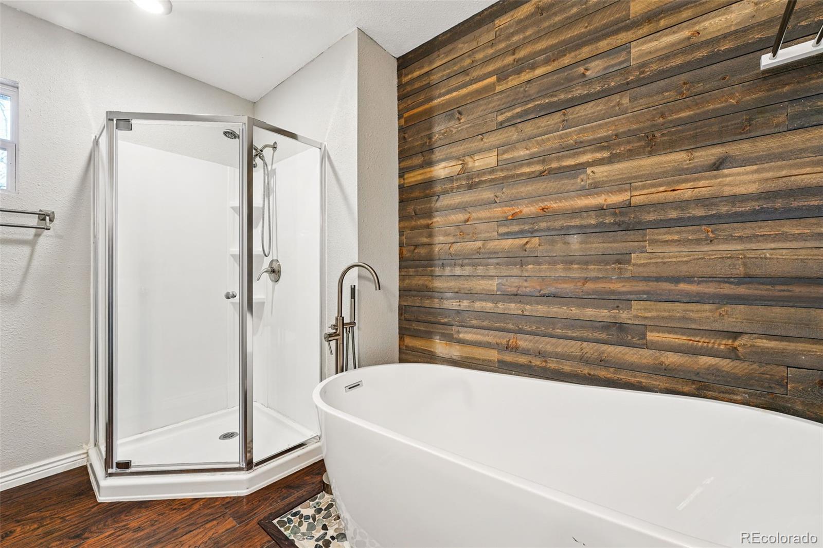 1222 De Reamer Circle