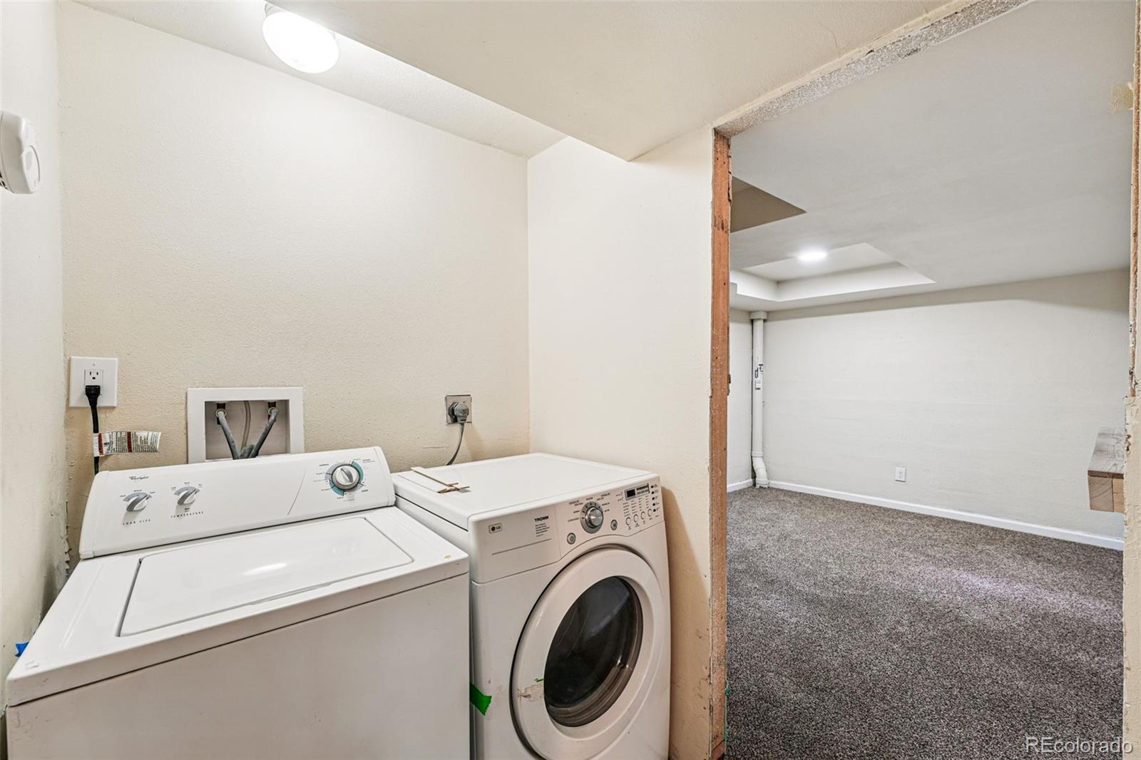 1222 De Reamer Circle