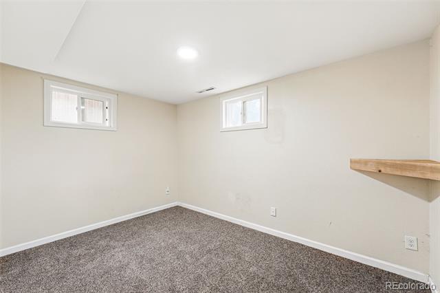1222 De Reamer Circle