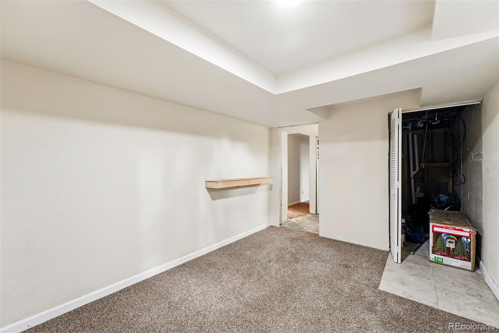 1222 De Reamer Circle