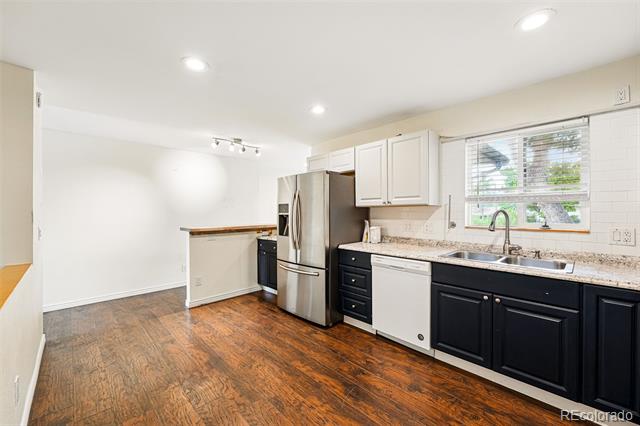 1222 De Reamer Circle
