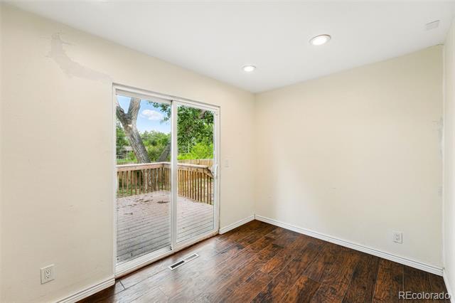 1222 De Reamer Circle
