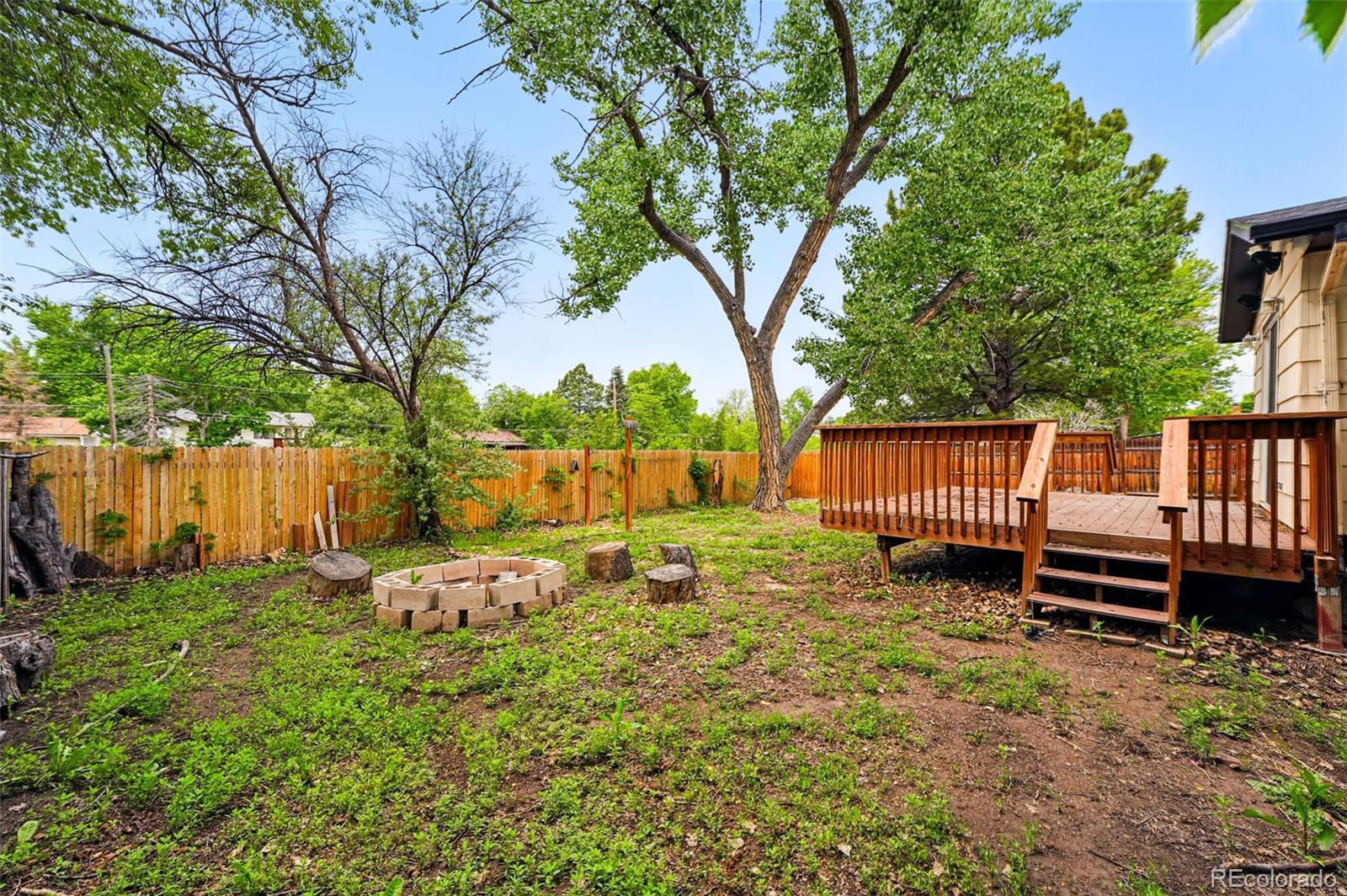 1222 De Reamer Circle