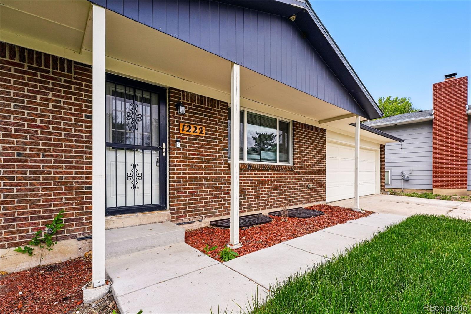 1222 De Reamer Circle