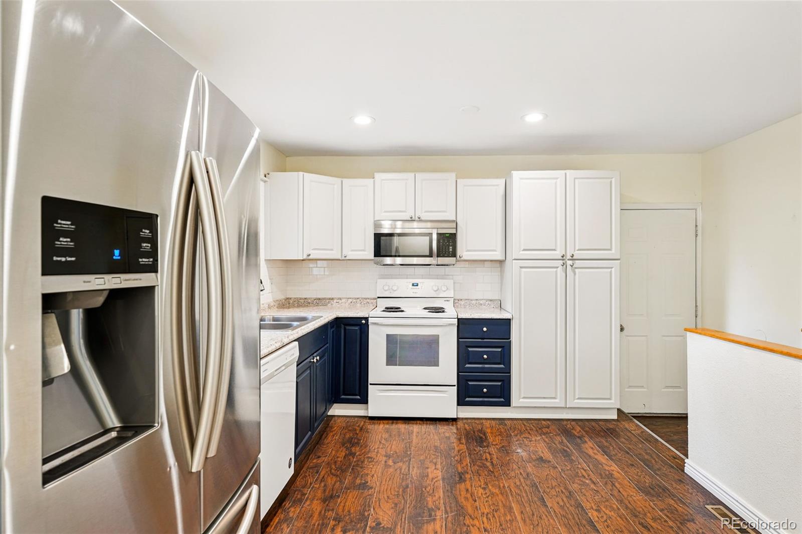 1222 De Reamer Circle