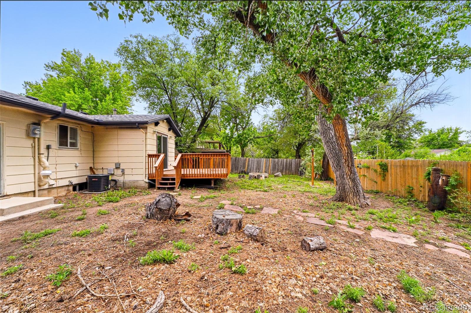 1222 De Reamer Circle