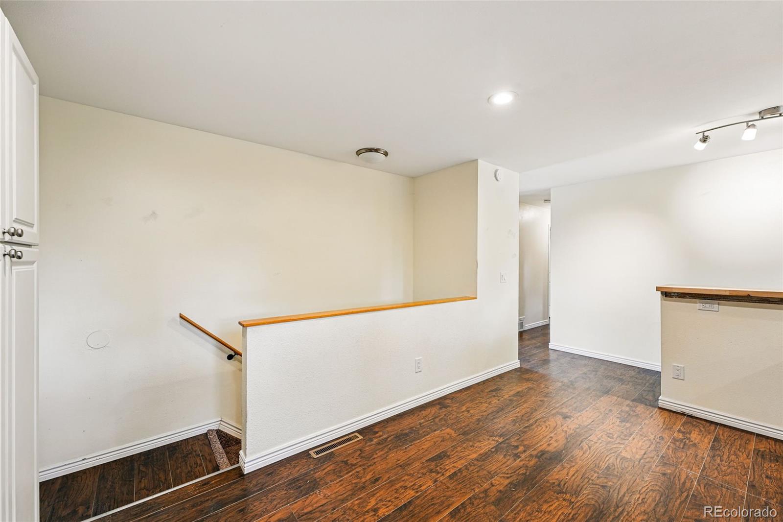 1222 De Reamer Circle