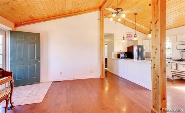 250 W Baldwyn Drive