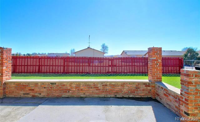 250 W Baldwyn Drive