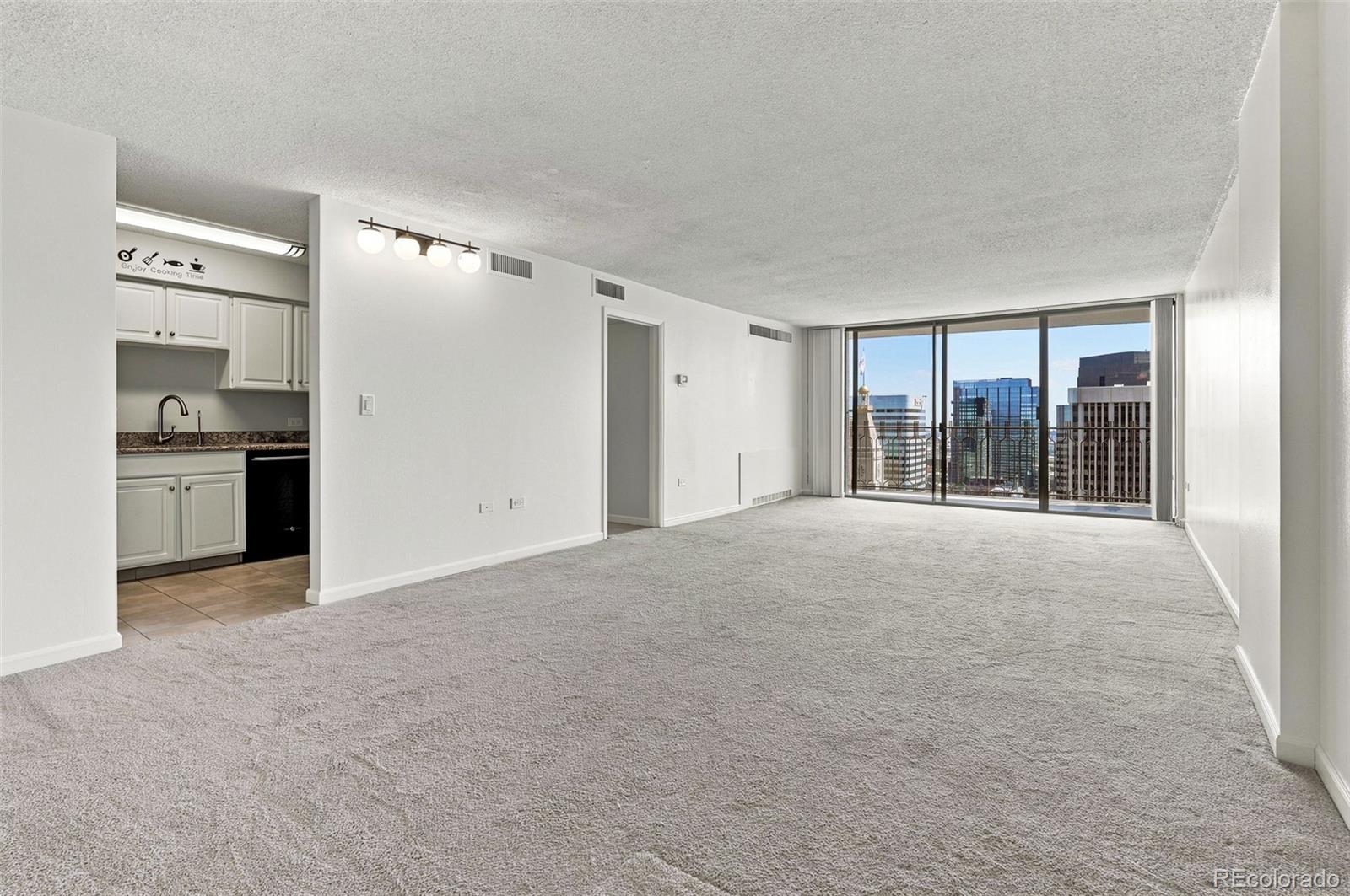 1020 15th Street Unit: 33G