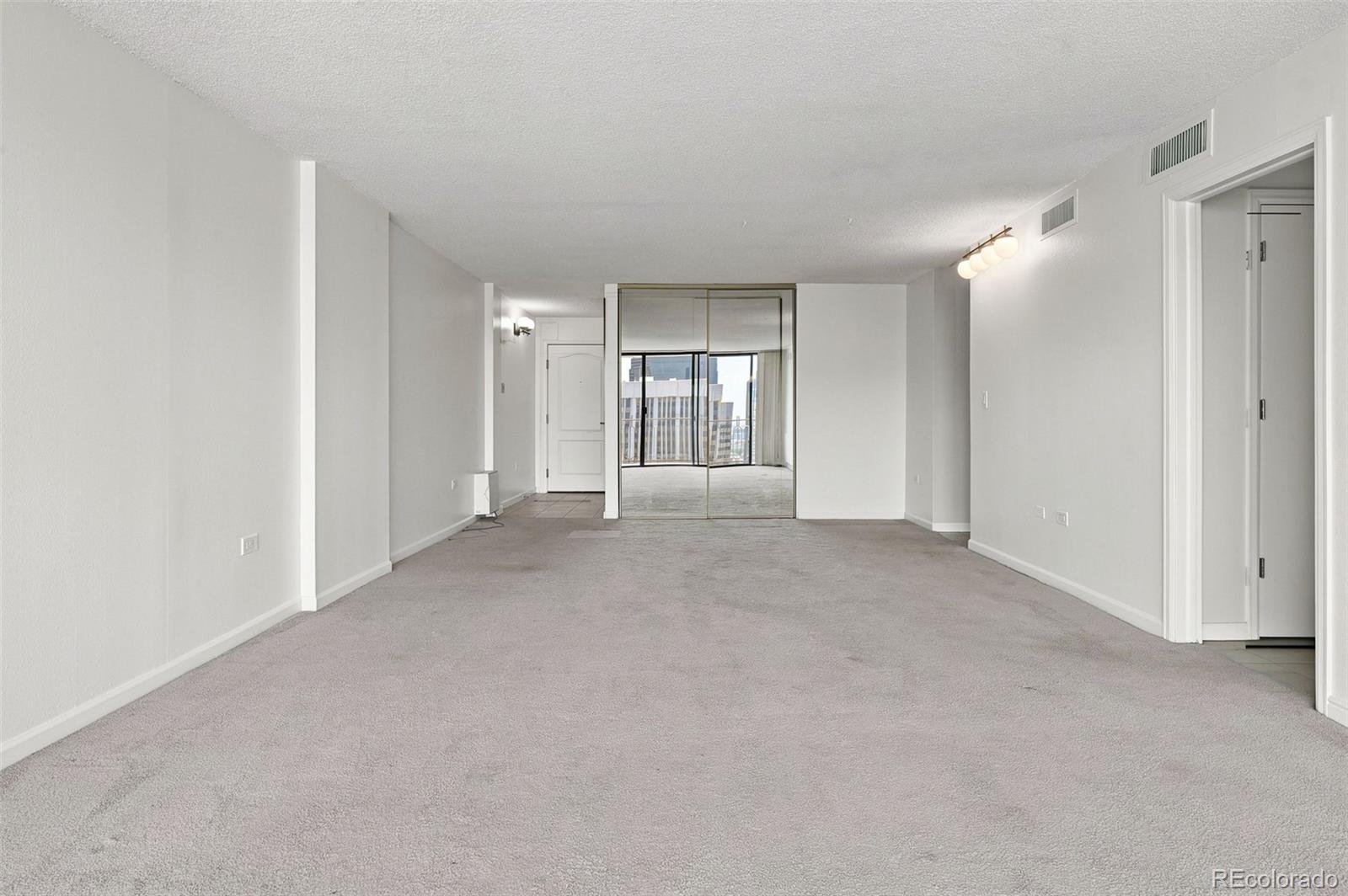 1020 15th Street Unit: 33G