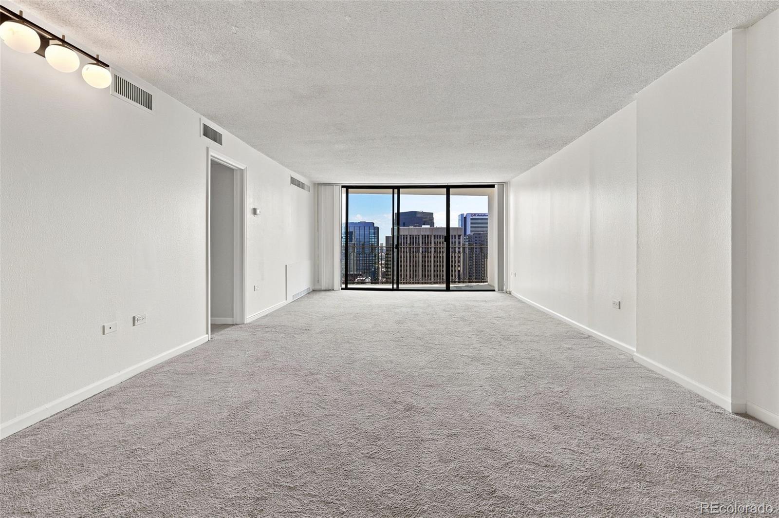 1020 15th Street Unit: 33G