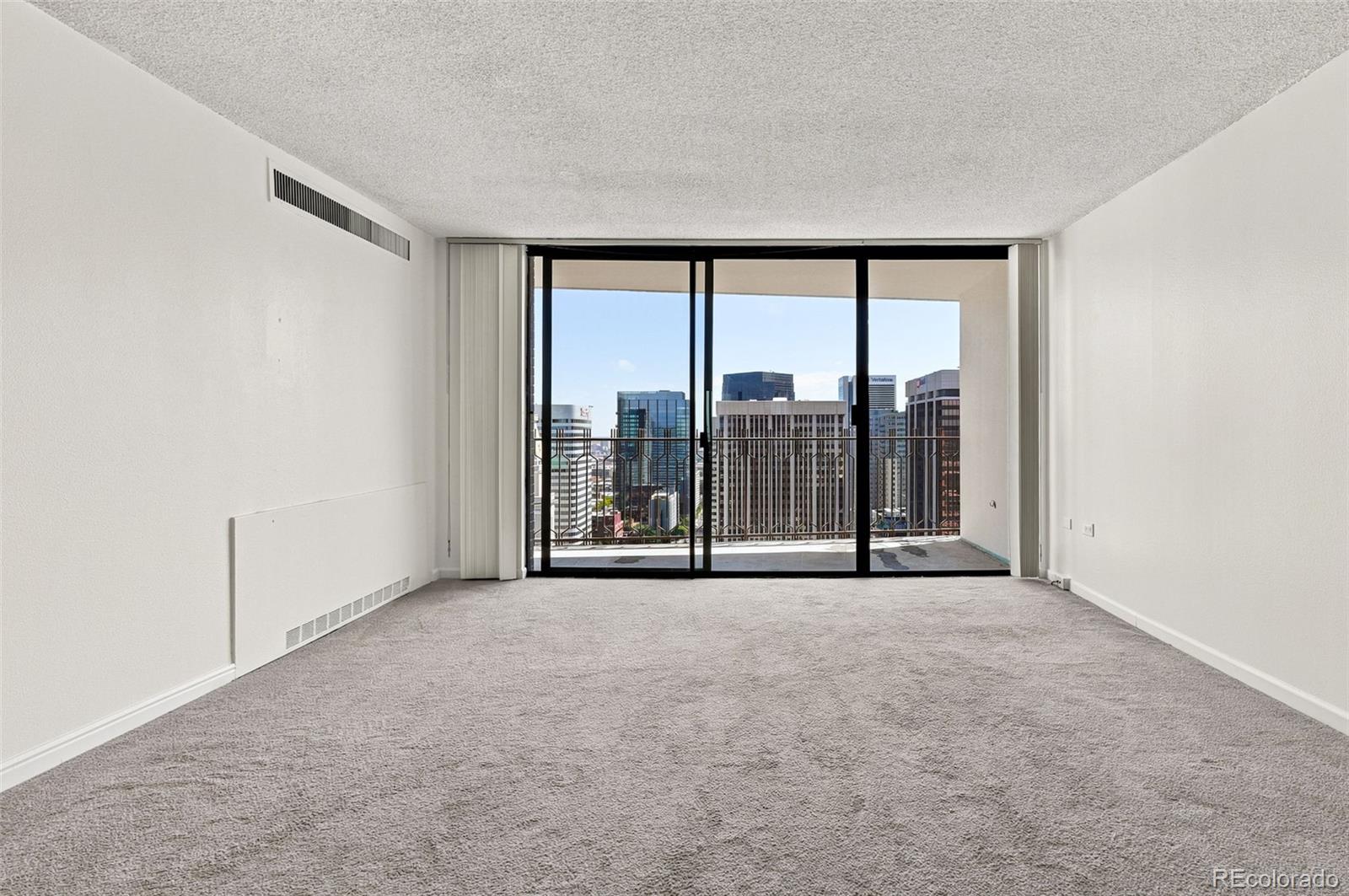 1020 15th Street Unit: 33G