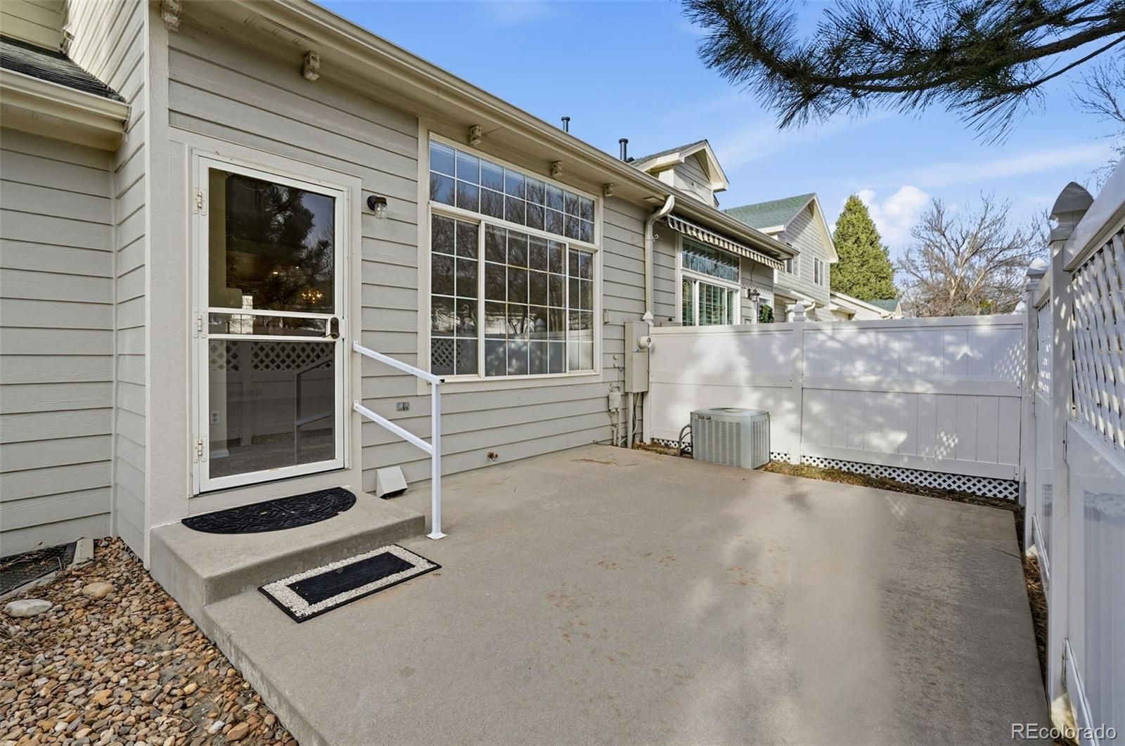 2526 S Tucson Circle