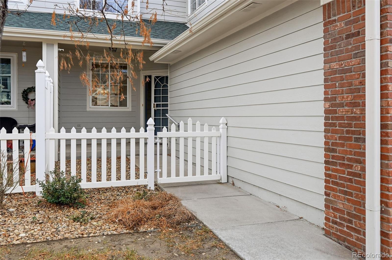 2526 S Tucson Circle