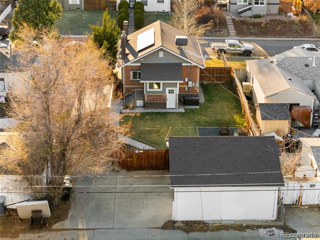 1032 Hooker Street