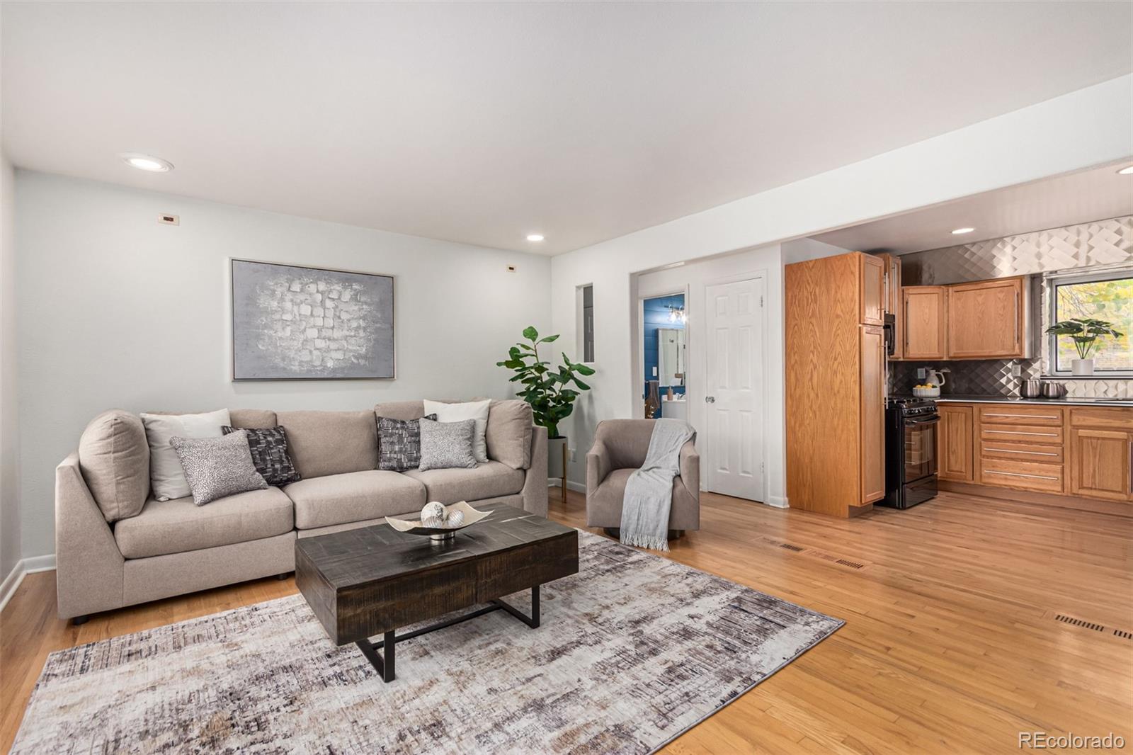 5735 W Florida Avenue