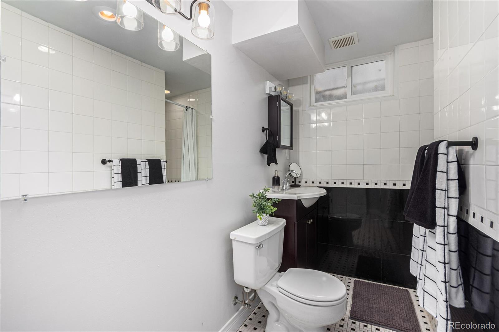 5735 W Florida Avenue