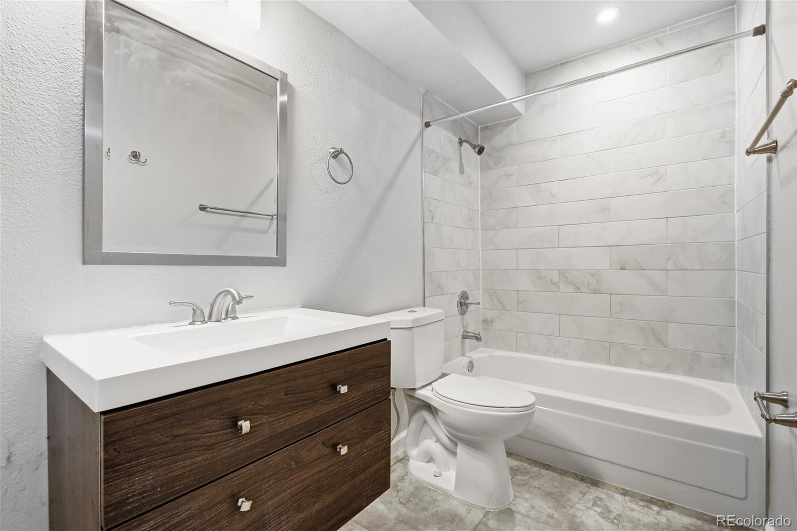 10150 E Virginia Avenue Unit: 106