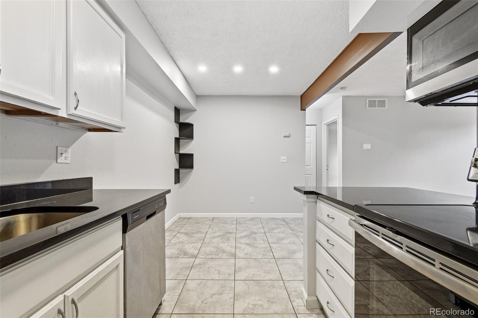 10150 E Virginia Avenue Unit: 106
