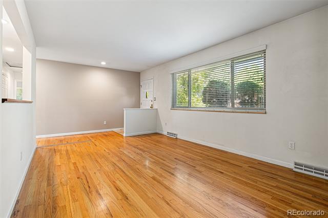 222 W Fremont Avenue
