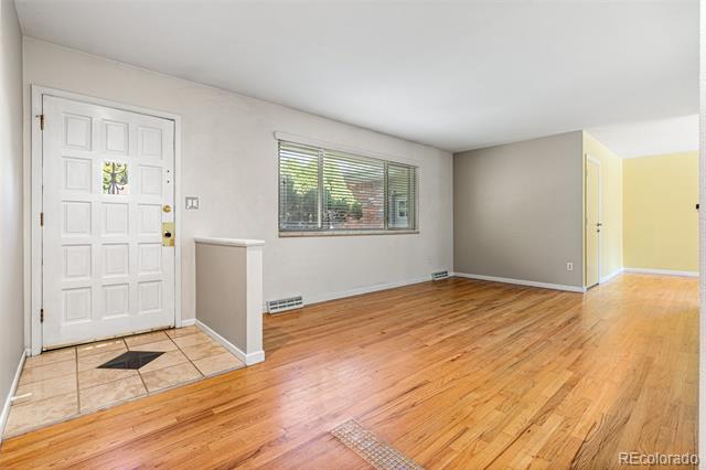222 W Fremont Avenue