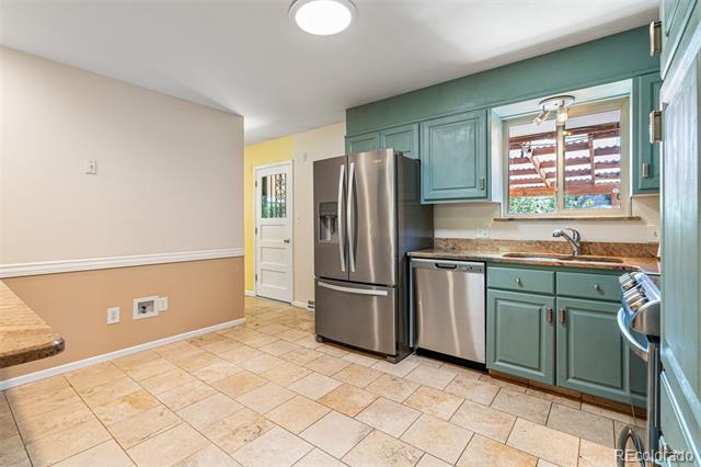 222 W Fremont Avenue