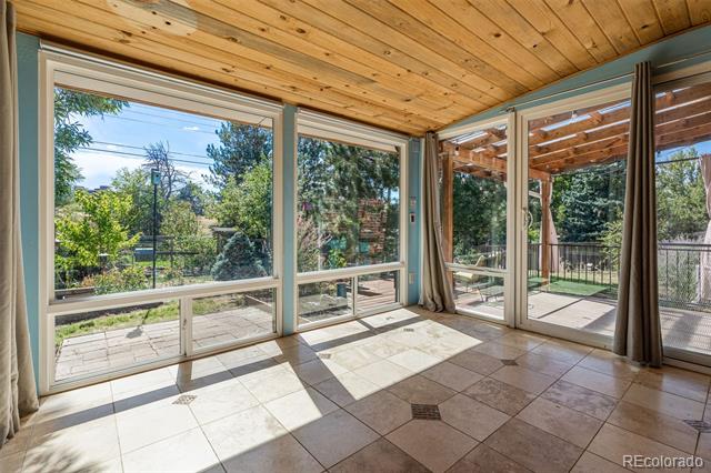 222 W Fremont Avenue