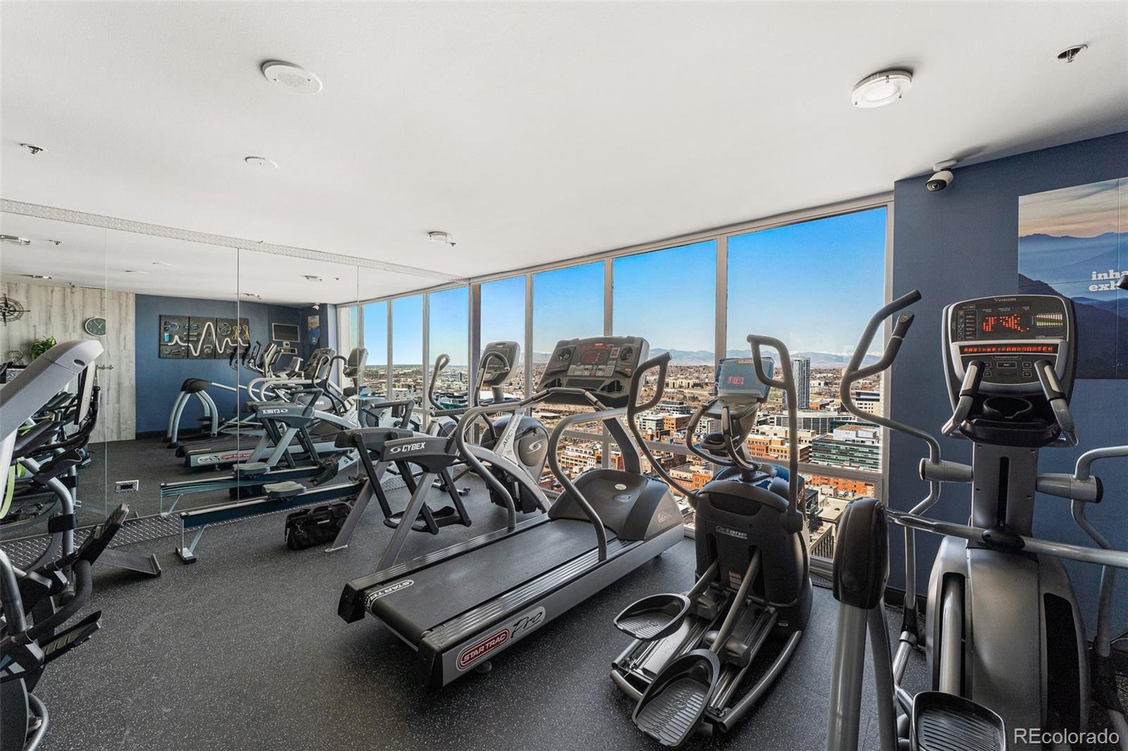 1625 Larimer Street Unit: 1008