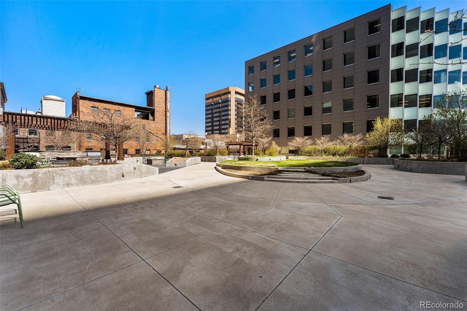 1625 Larimer Street Unit: 1008