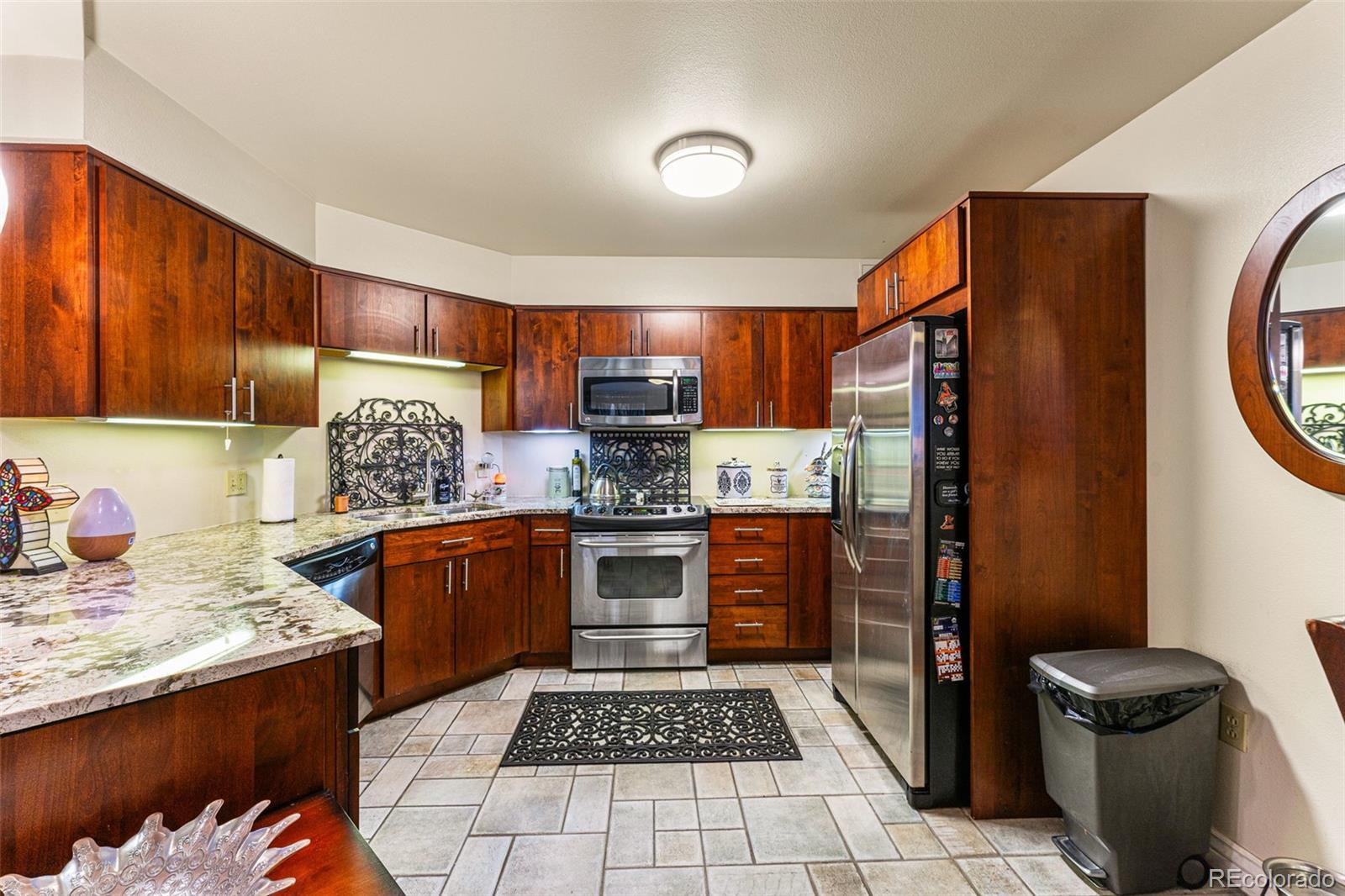 1625 Larimer Street Unit: 1008