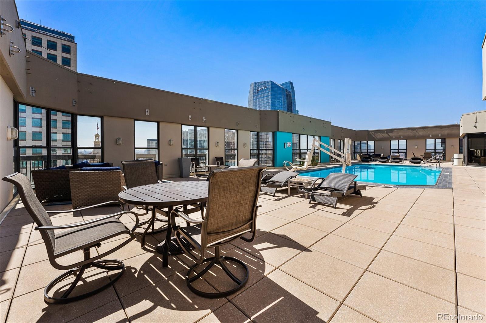 1625 Larimer Street Unit: 1008