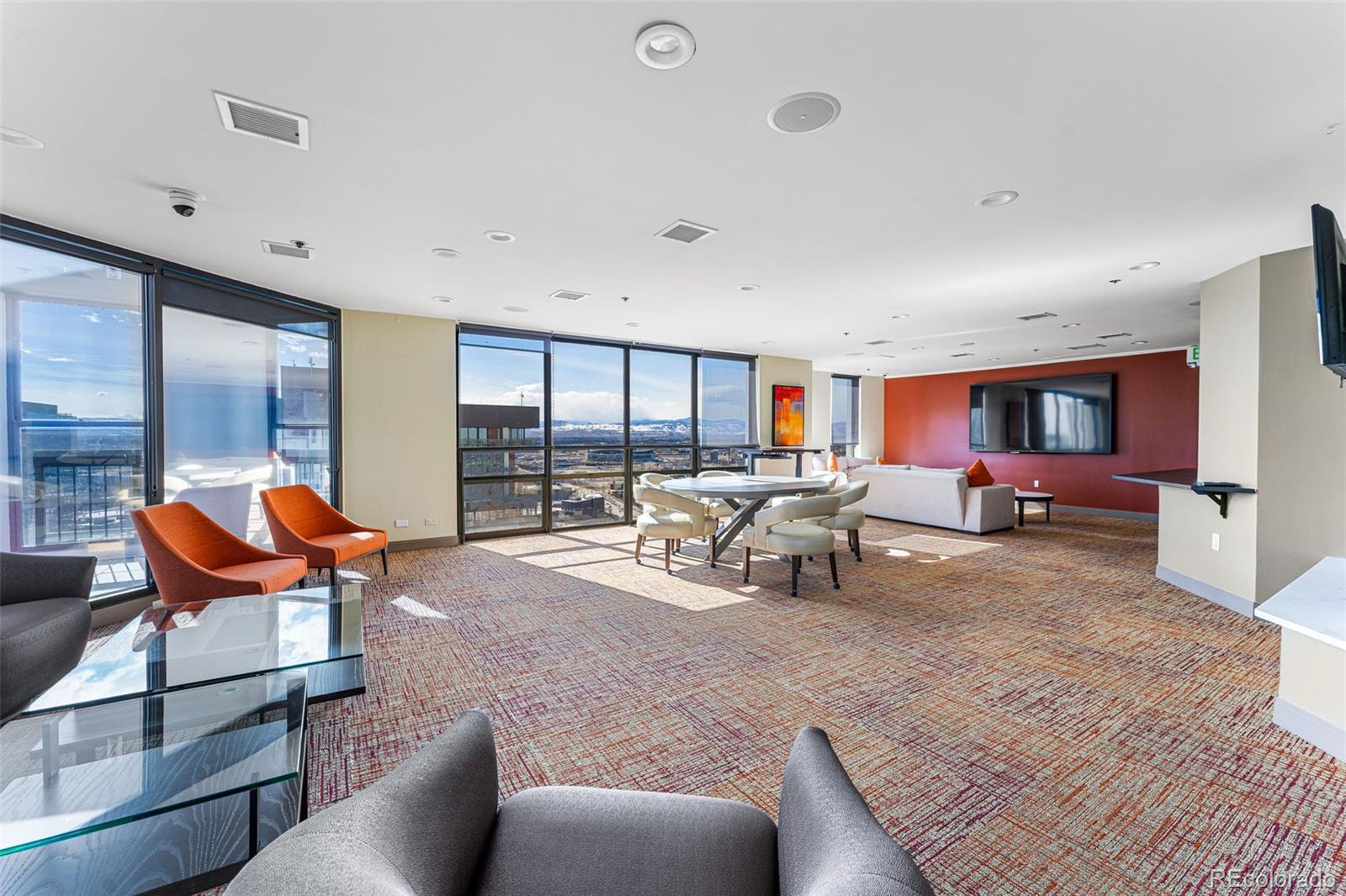 1625 Larimer Street Unit: 1008