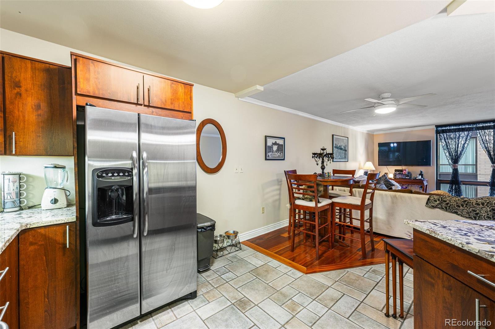 1625 Larimer Street Unit: 1008