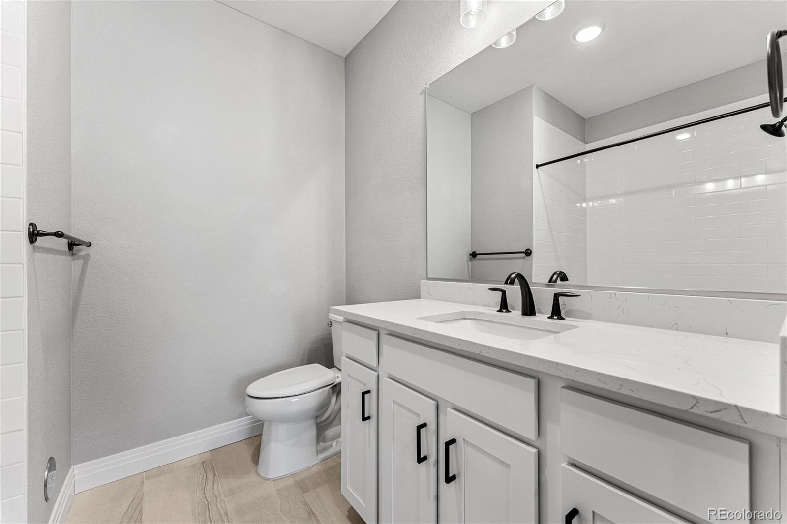 1841 S Dunkirk Street Unit: 102