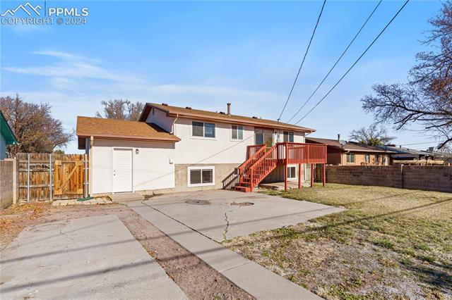 3518 Elmwood Circle