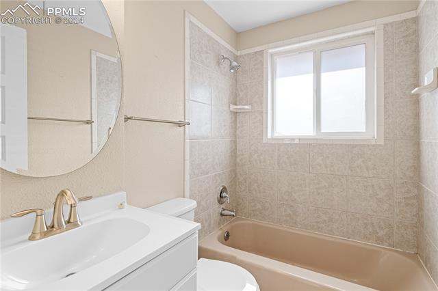 3518 Elmwood Circle