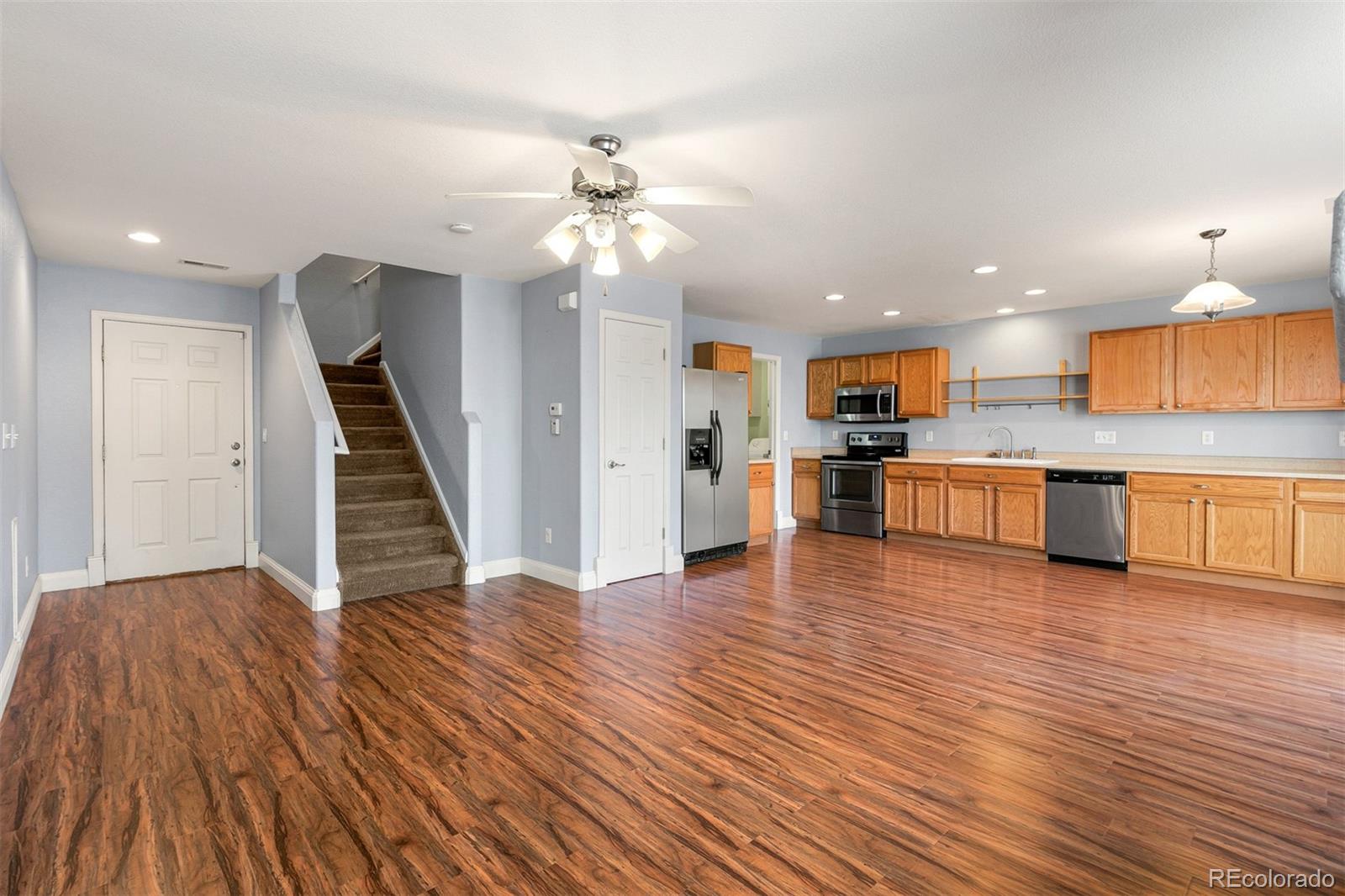 8081 S Kittredge Way