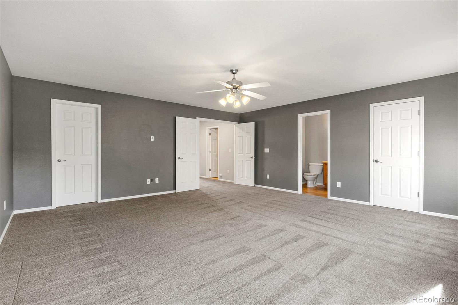 8081 S Kittredge Way