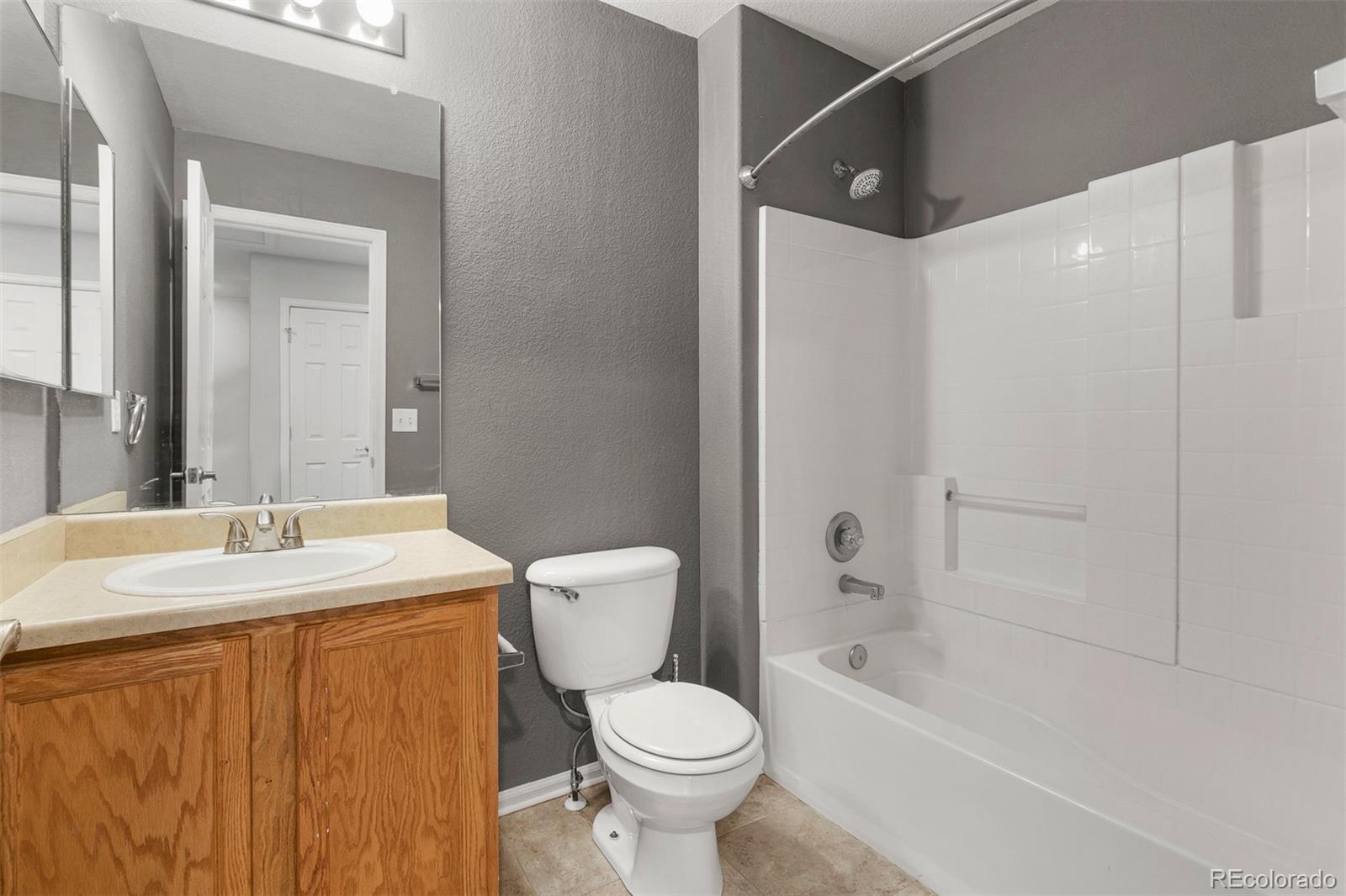 8081 S Kittredge Way