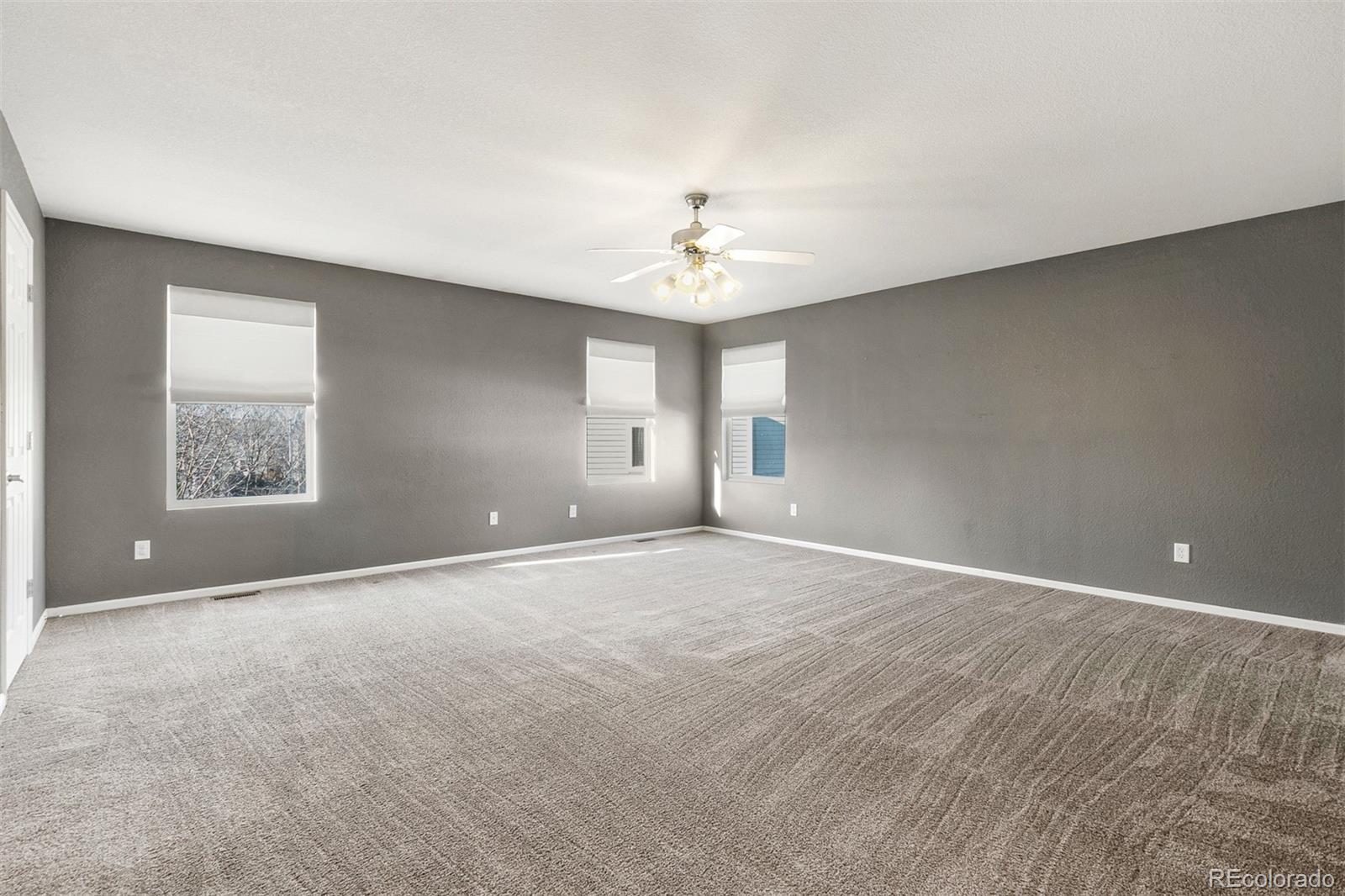 8081 S Kittredge Way