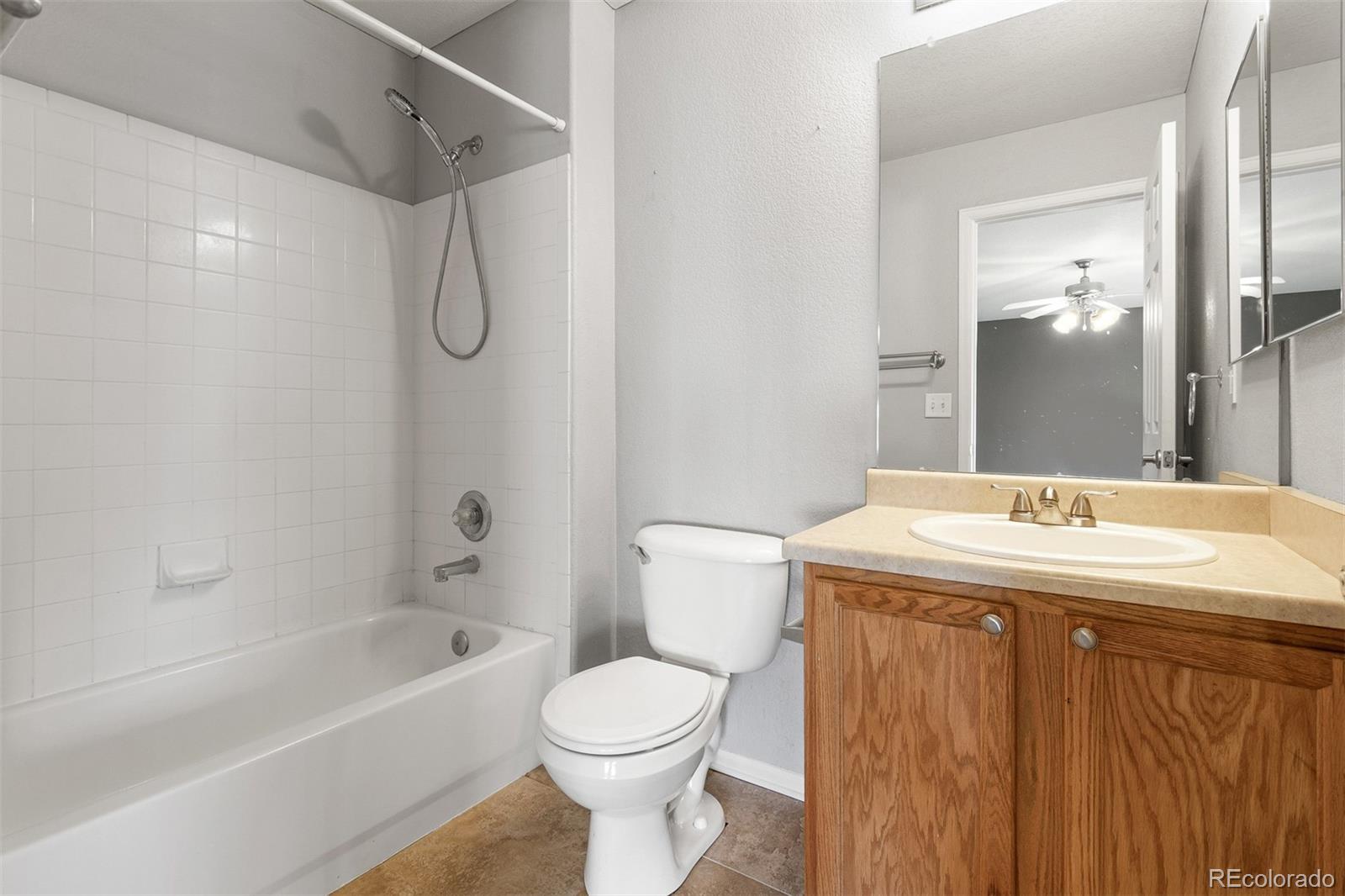 8081 S Kittredge Way