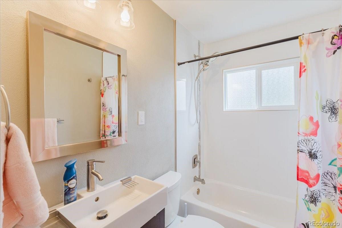 3333 W Tanforan Drive