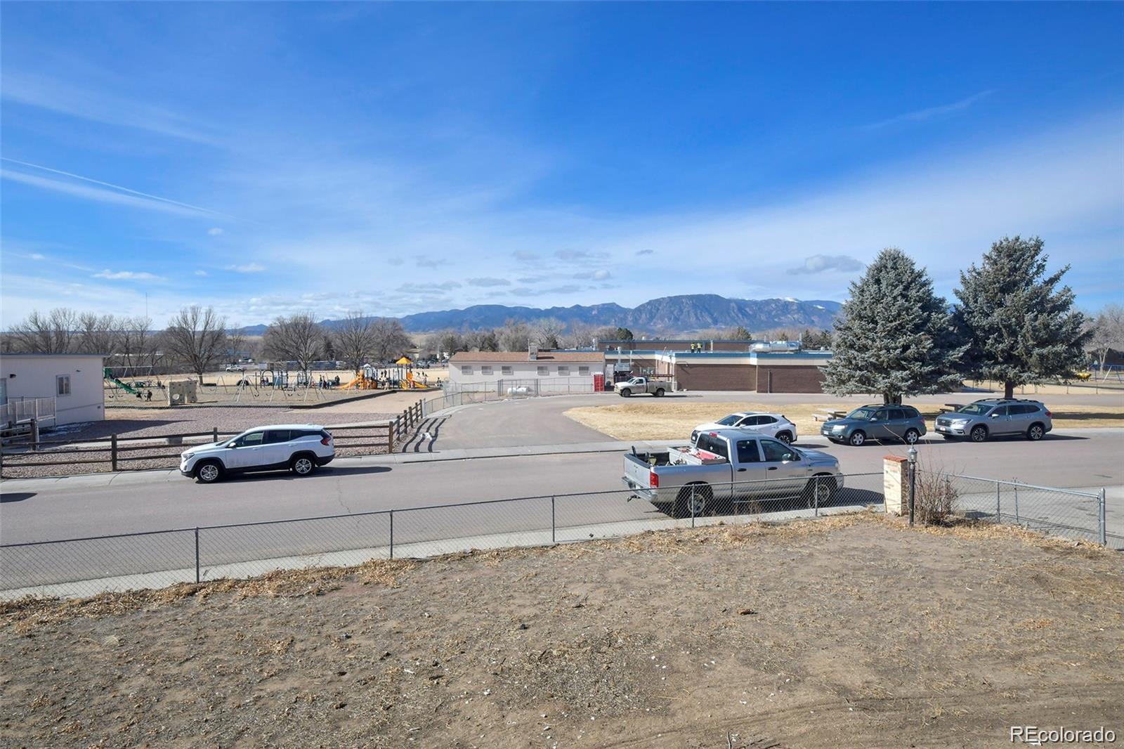 645 Quebec St Street