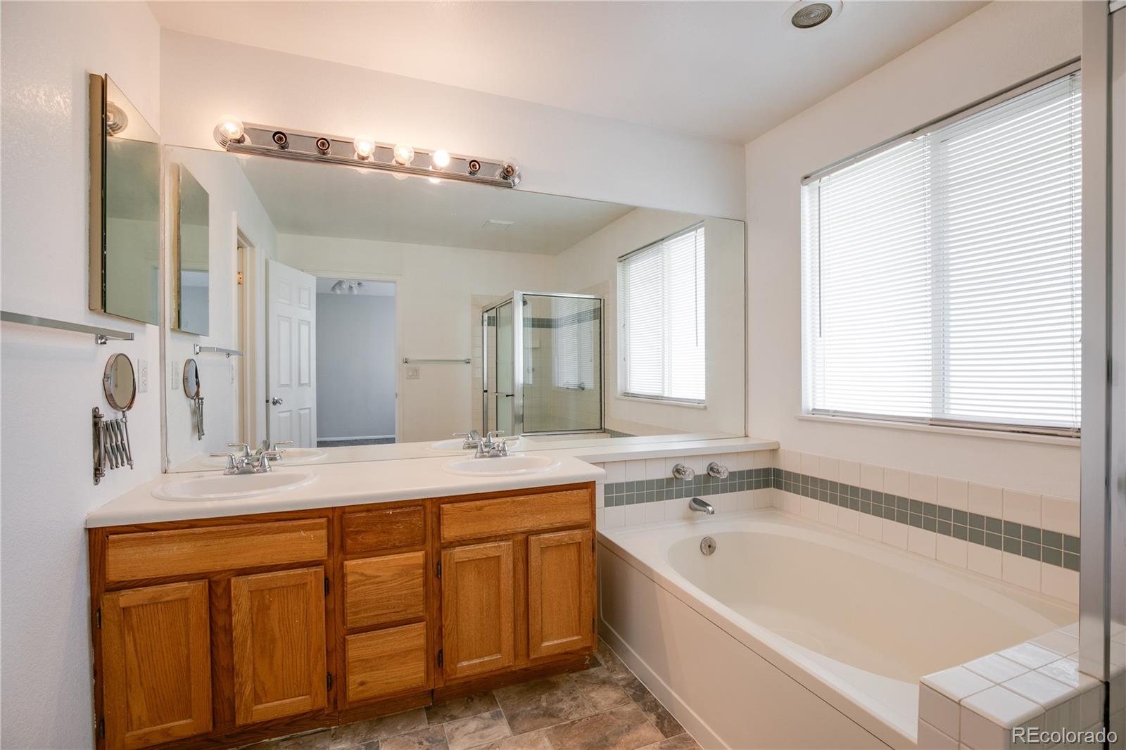 19467 E Crestridge Circle