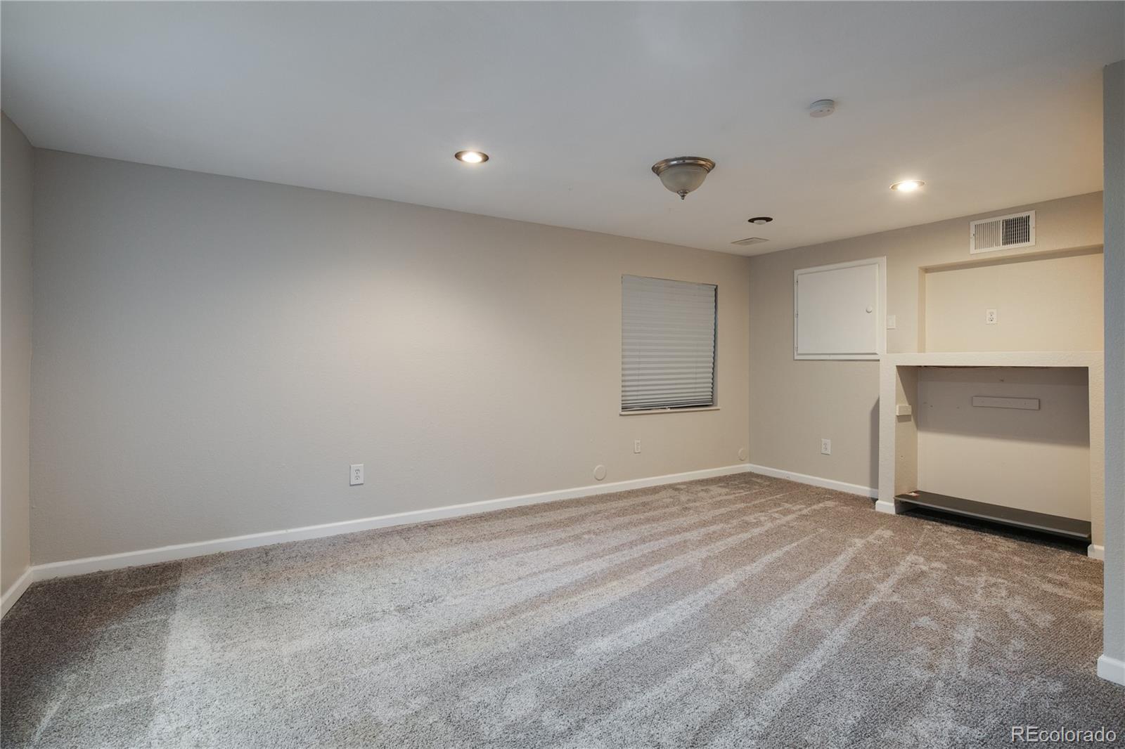 19467 E Crestridge Circle