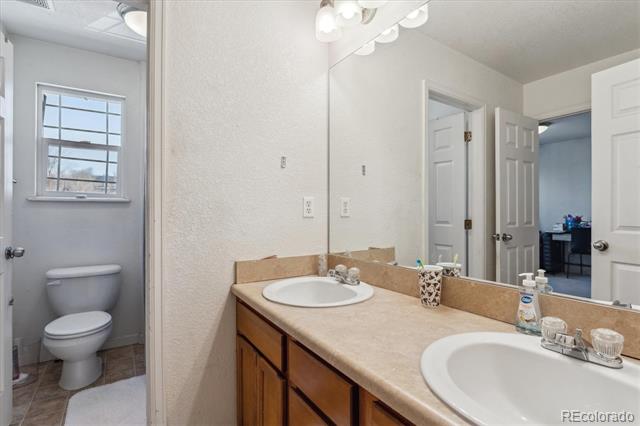 8492 Tejon Way