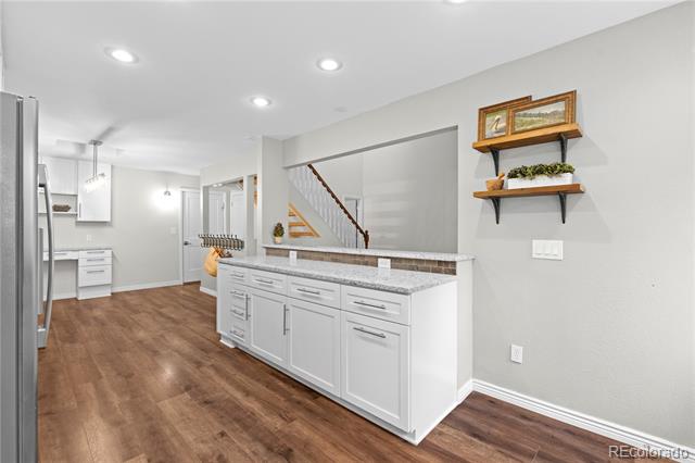 3187 E Long Circle