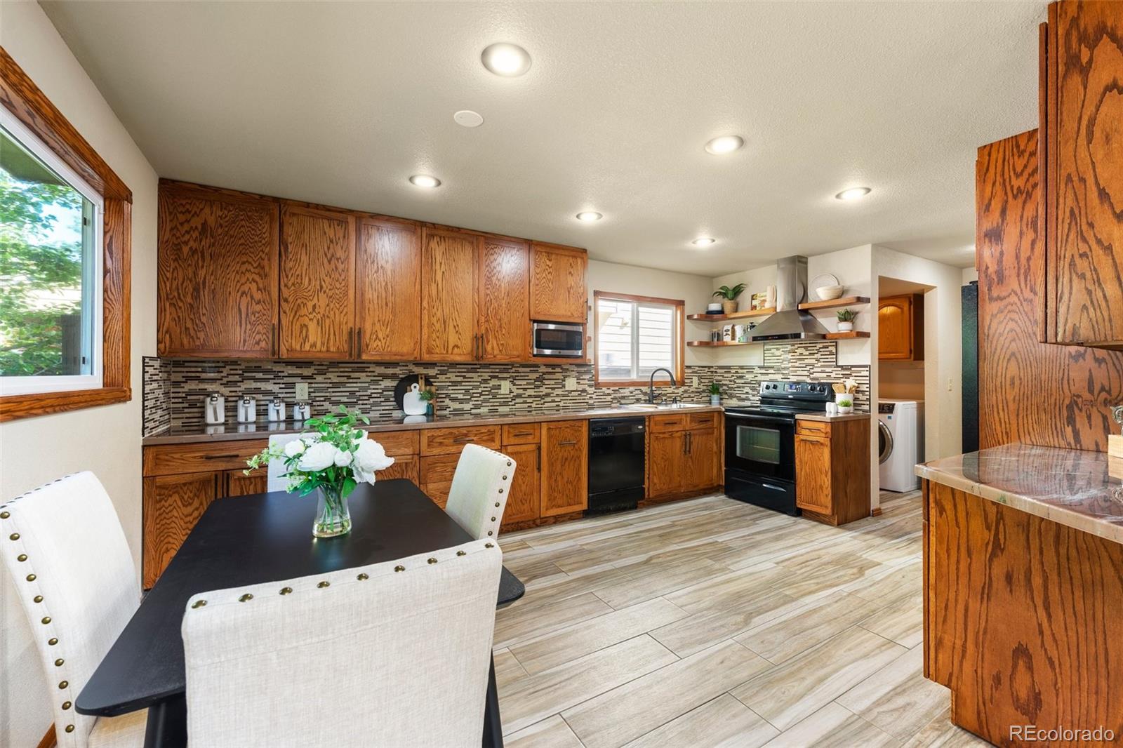 9514 Pinebrook Street